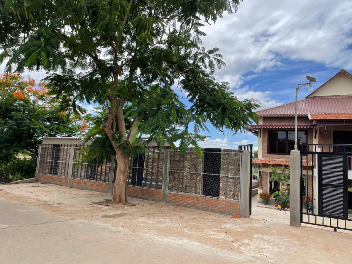 Silk Island Homestay Phnom Penh Exterior foto